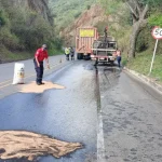 Derrame de Aceite de Motor en la vía Roldanillo a Bolívar Valle del Cauca