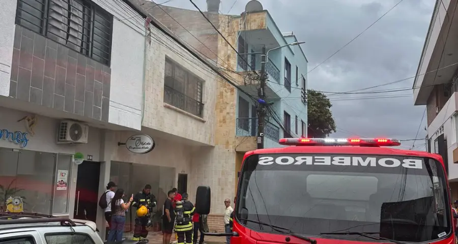 Atención de Incendio estructural Roldanillo Valle del Cauca